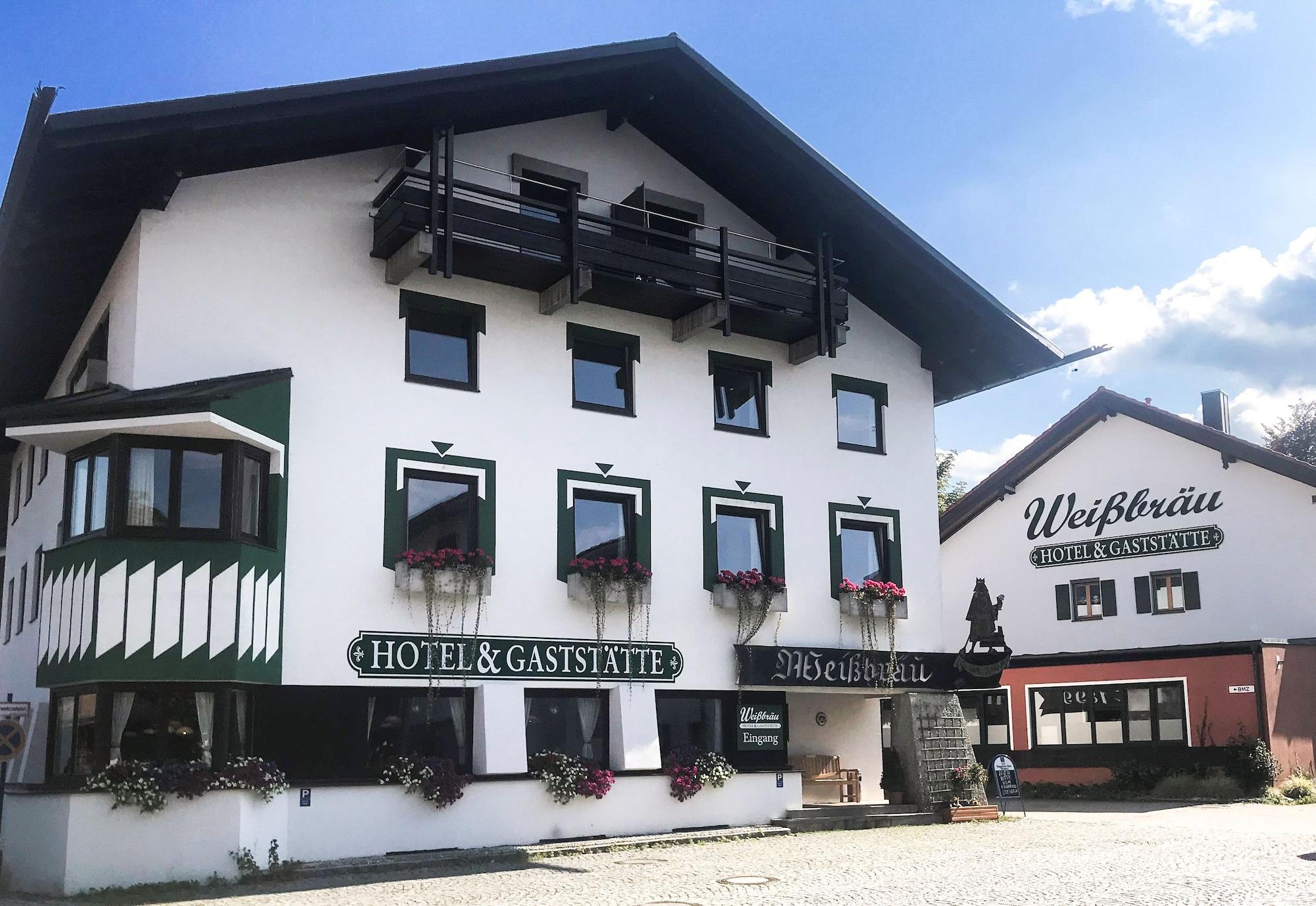 Hotel Weissbraeu Oberhaching Exterior photo